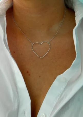 June 21 - Zilveren Ketting met groot hart