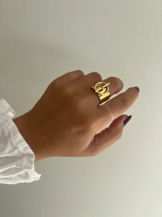 June 21 - Gouden slot ring